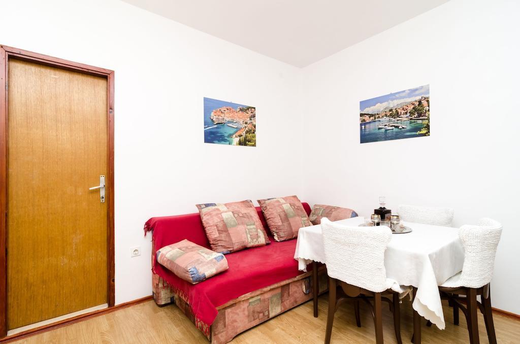 Guest House Kola Slano Habitación foto